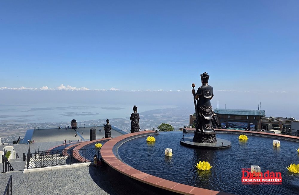 Núi Bà Đen: Từ điểm hành hương đến động lực tăng trưởng của Tây Ninh